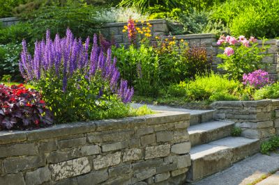 Design Outdoor Spaces!